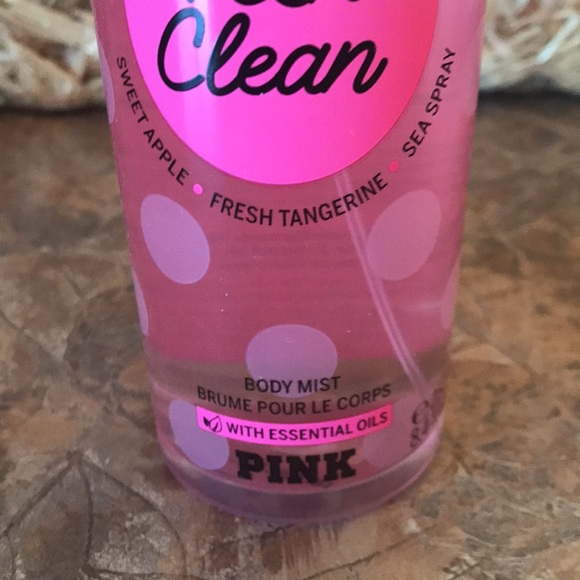 Pink Victoria’s Secret fresh and clean body mist - Picture 2 of 4